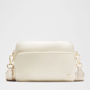 Lululemon Everywhere Crossbody Bag 3L